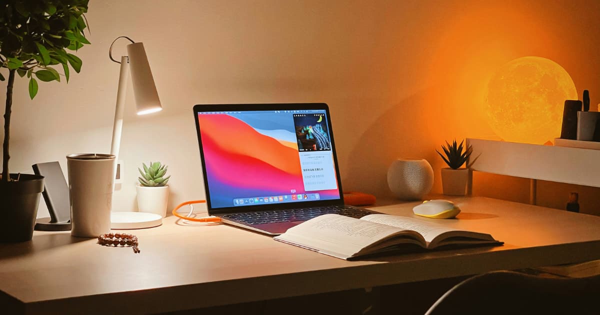 How to Study Without Getting Distracted (A Student's Guide to Deep Focus)